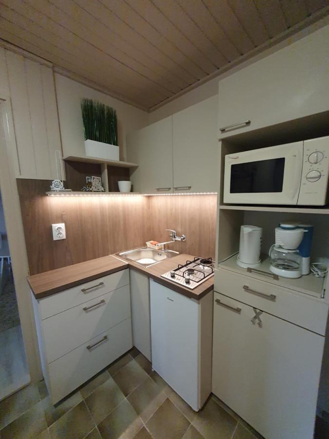 Apartman Ilike Balatonfured Exterior photo