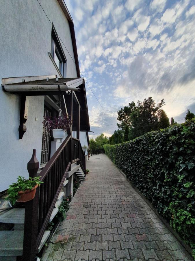 Apartman Ilike Balatonfured Exterior photo